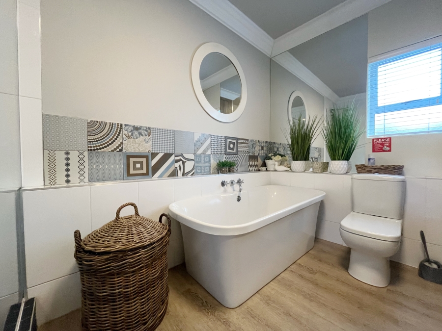 3 Bedroom Property for Sale in Diaz Beach Western Cape